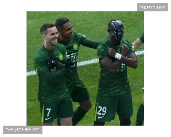 法比奥22球打破国安单赛季进球纪录 成为队史新传奇